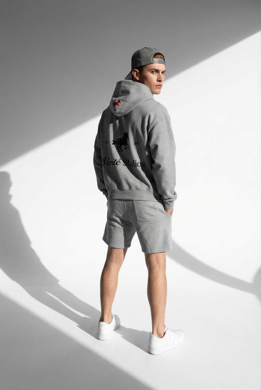 Vérite Studios Washed Hoodie